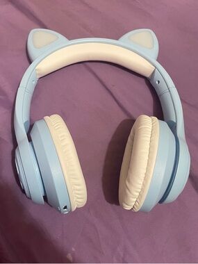 Light Blue Cat Ear Over-Ear Headphones with Cream Cushions